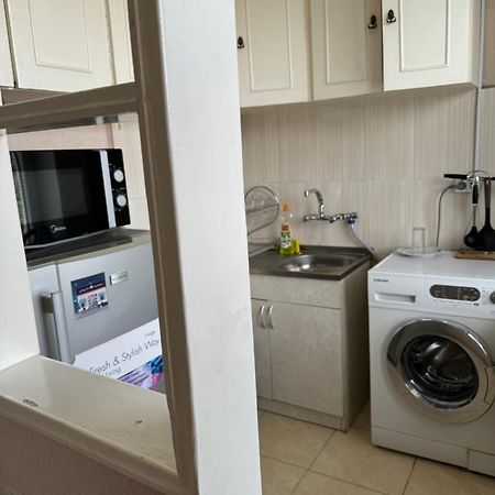 Cozy Apartment With Balcony Tbilisi ภายนอก รูปภาพ